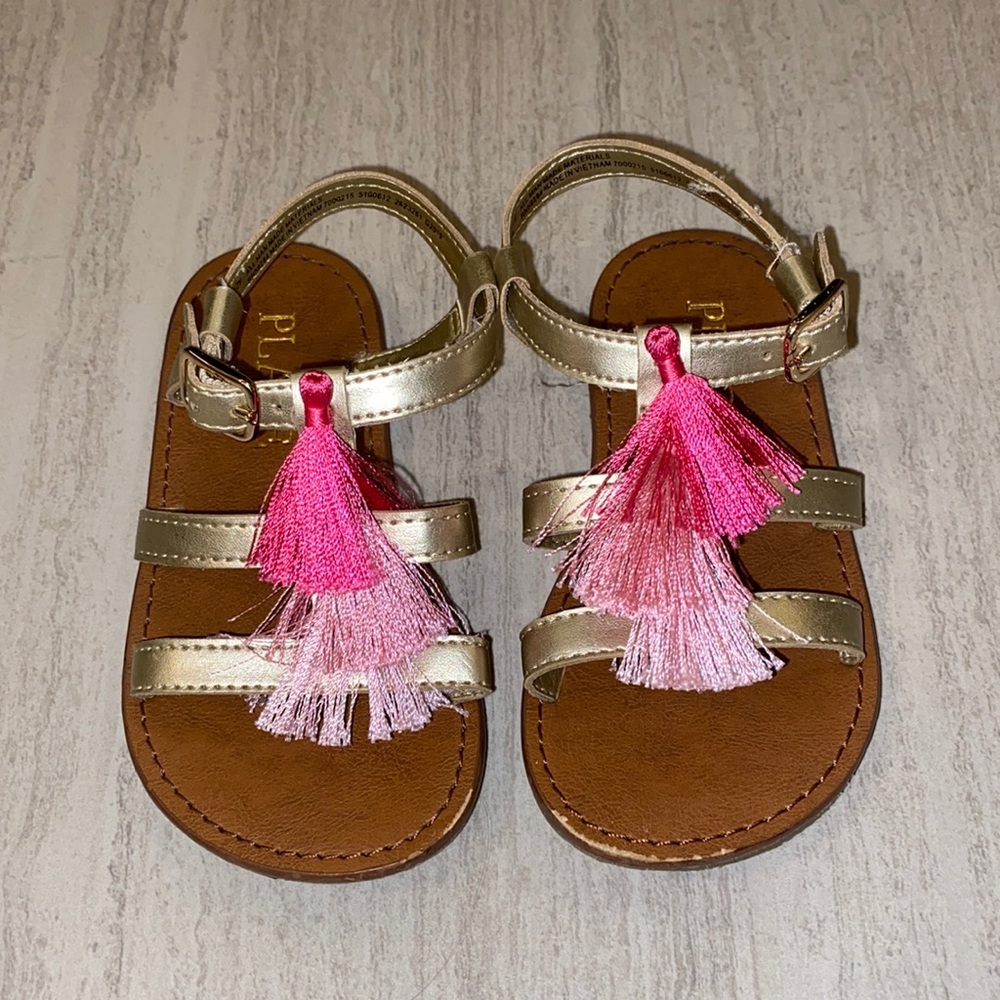 Children’s Place Toddler Sandal Size 6